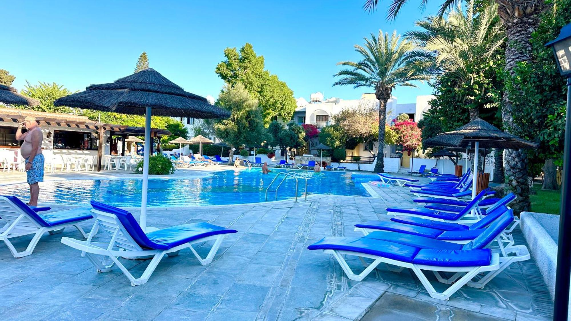 Paphos Gardens Studio Suite מראה חיצוני תמונה