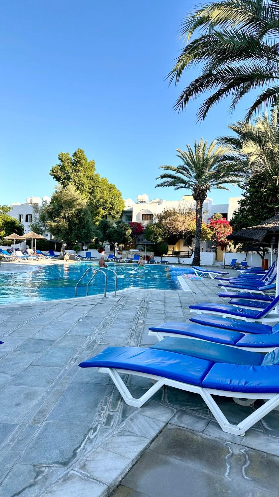 Paphos Gardens Studio Suite מראה חיצוני תמונה