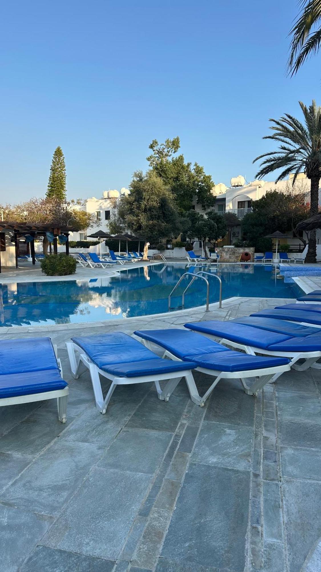 Paphos Gardens Studio Suite מראה חיצוני תמונה